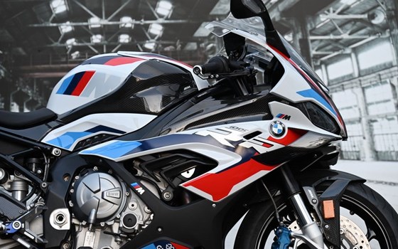 Gebrauchtmotorrad BMW M 1000 RR - Bild 2