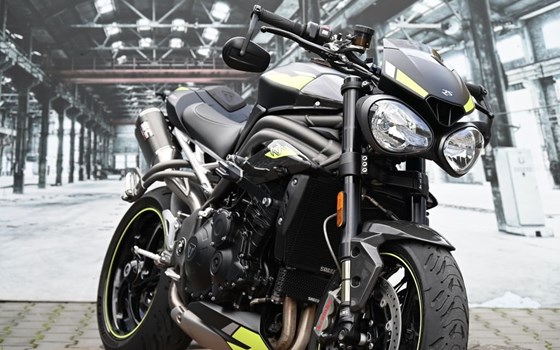 Gebrauchtmotorrad Triumph Speed Triple RS - Bild 4