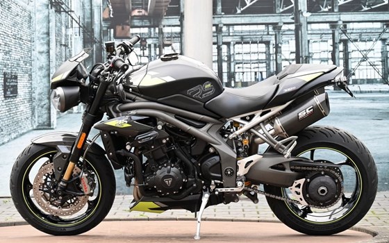 Gebrauchtmotorrad Triumph Speed Triple RS - Bild 8