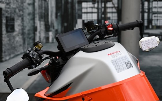 Gebrauchtmotorrad KTM 1290 Super Duke R EVO - Bild 11