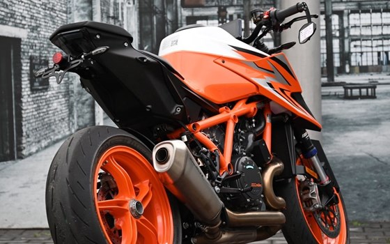 Gebrauchtmotorrad KTM 1290 Super Duke R EVO - Bild 12