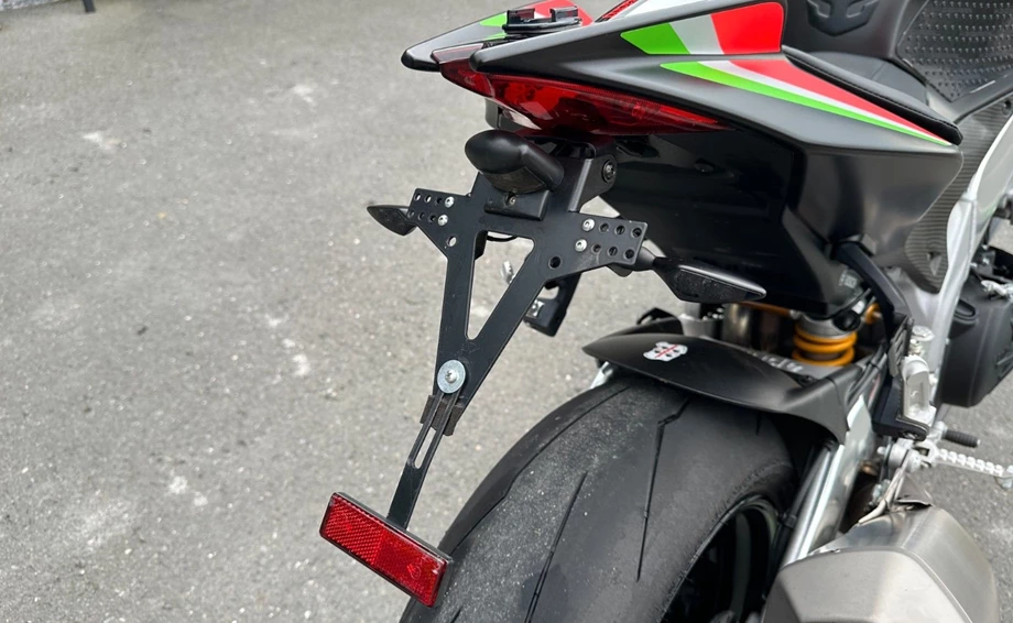 Angebot Aprilia Tuono V4 1100 Factory Bild 10: Angebot Aprilia Tuono V4 1100 Factory