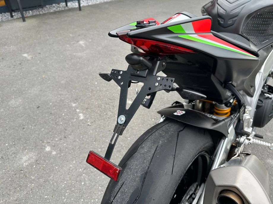 Angebot Aprilia Tuono V4 1100 Factory Bild 10: Angebot Aprilia Tuono V4 1100 Factory