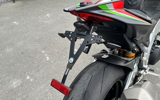 Gebrauchtmotorrad Aprilia Tuono V4 1100 Factory - Bild 10