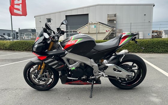 Gebrauchtmotorrad Aprilia Tuono V4 1100 Factory - Bild 4