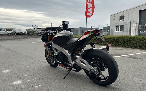 Gebrauchtmotorrad Aprilia Tuono V4 1100 Factory - Bild 5