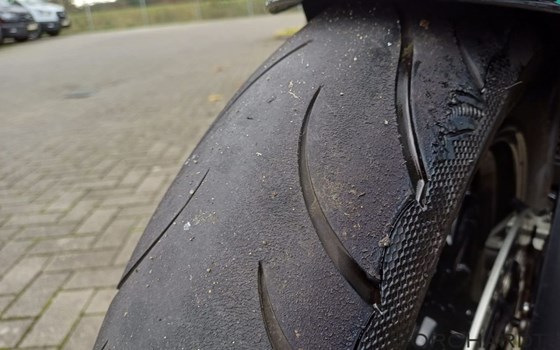 Gebrauchtmotorrad Triumph Rocket 3 R - Bild 12