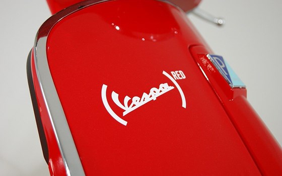 Neufahrzeug Vespa Primavera 125 RED - Bild 4