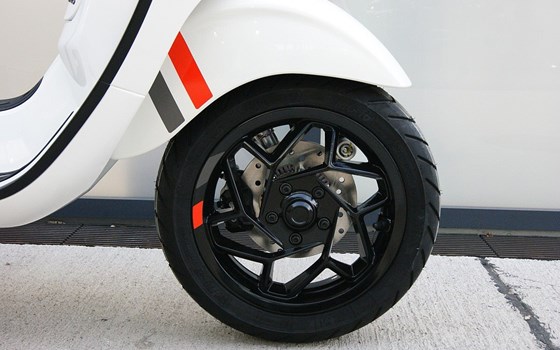 Neufahrzeug Vespa Sprint 125 S - Bild 13