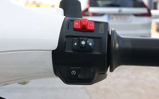 Neufahrzeug Vespa Sprint 125 S - Bild 7