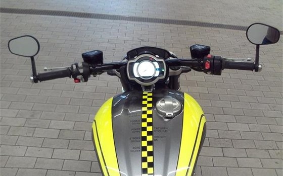 Gebrauchtmotorrad Triumph Rocket 3 R - Bild 4 Gebrauchtmotorrad Triumph Rocket 3 R - Bild 4