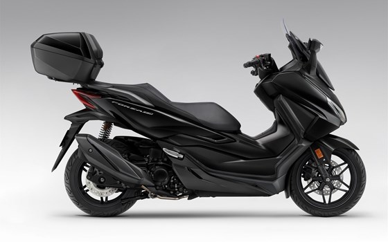 Neufahrzeug Honda Forza 350 - Bild 10 Neufahrzeug Honda Forza 350 - Bild 10