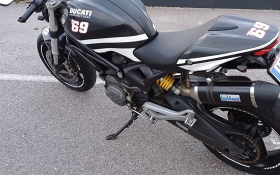 Gebrauchtmotorrad Ducati Monster 696 - Bild 9 Gebrauchtmotorrad Ducati Monster 696 - Bild 9