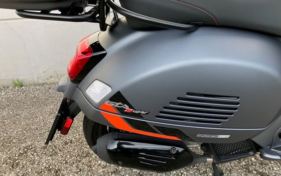 Gebrauchtmotorrad Vespa GTS 125 Super Sport - Bild 9 Gebrauchtmotorrad Vespa GTS 125 Super Sport - Bild 9