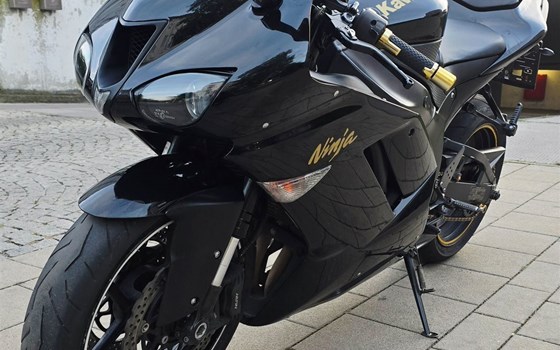 Gebrauchtmotorrad Kawasaki Ninja ZX-6R - Bild 1 Gebrauchtmotorrad Kawasaki Ninja ZX-6R - Bild 1