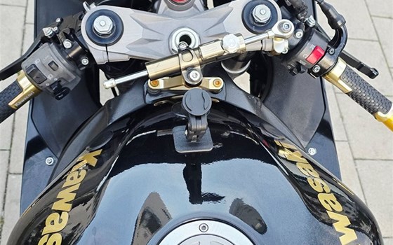 Gebrauchtmotorrad Kawasaki Ninja ZX-6R - Bild 7 Gebrauchtmotorrad Kawasaki Ninja ZX-6R - Bild 7