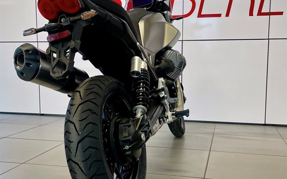 Gebrauchtmotorrad Moto Guzzi V85 Strada - Bild 5