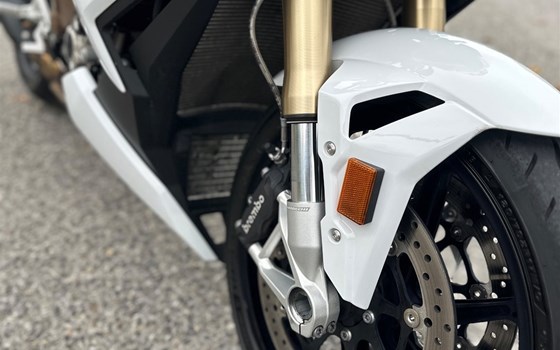Gebrauchtmotorrad BMW S 1000 R - Bild 15 Gebrauchtmotorrad BMW S 1000 R - Bild 15