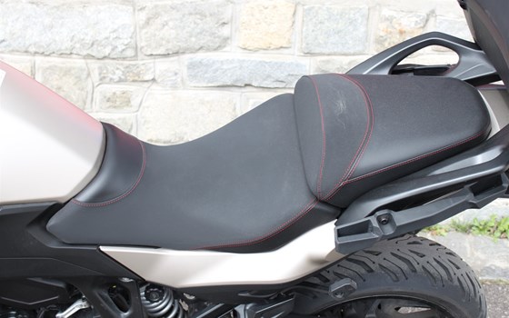 Gebrauchtmotorrad Honda NT1100 - Bild 5