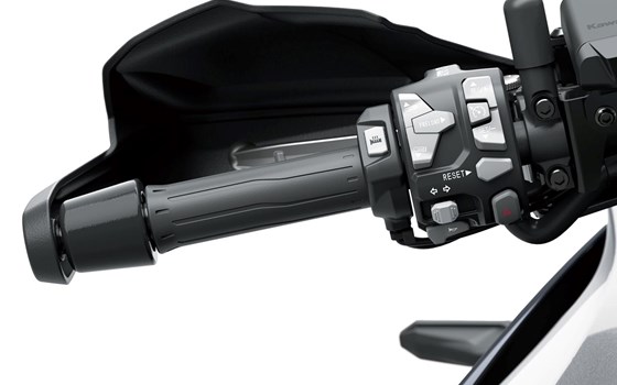 Neufahrzeug Kawasaki Versys 1100 SE - Bild 8
