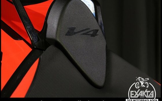 Gebrauchtmotorrad Aprilia RSV4 1100 Factory - Bild 30