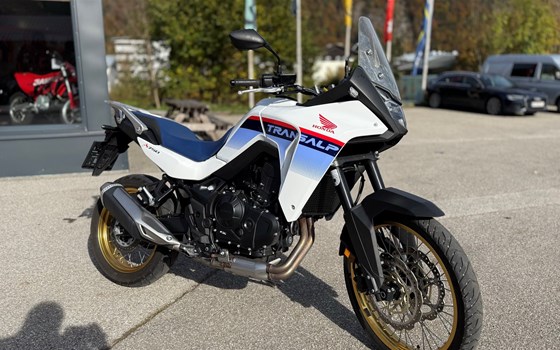Gebrauchtmotorrad Honda XL750 Transalp - Bild 4 Gebrauchtmotorrad Honda XL750 Transalp - Bild 4