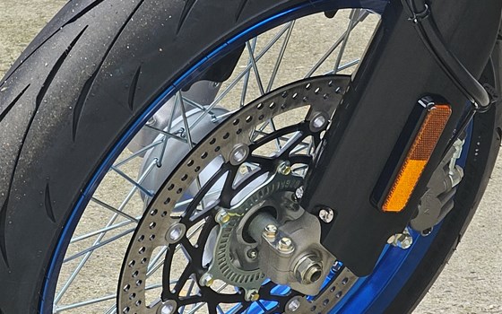 Neufahrzeug Suzuki DR-Z4SM - Bild 10