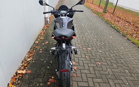 Neufahrzeug Aprilia Tuono 125 - Bild 9