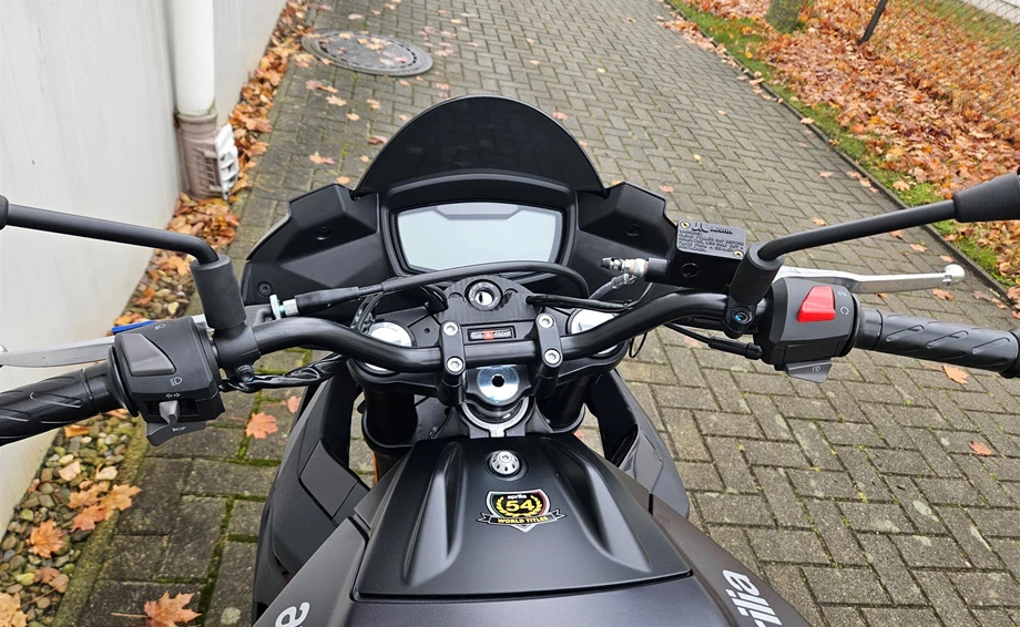 Angebot Aprilia Tuono 125 Bild 10: Angebot Aprilia Tuono 125