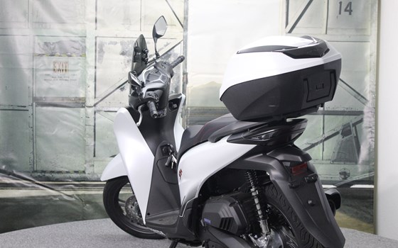 Gebrauchtmotorrad Honda SH125i - Bild 10