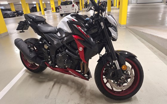 Gebrauchtmotorrad Suzuki GSX-S750 - Bild 1 Gebrauchtmotorrad Suzuki GSX-S750 - Bild 1