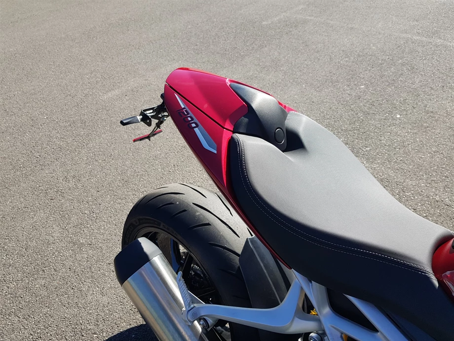 Angebot Triumph Speed Triple 1200 RS Bild 7: Angebot Triumph Speed Triple 1200 RS