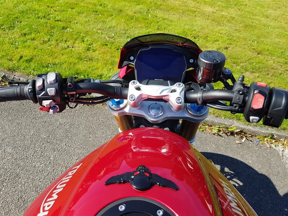 Angebot Triumph Speed Triple 1200 RS Bild 8: Angebot Triumph Speed Triple 1200 RS