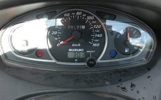 Gebrauchtmotorrad Suzuki Burgman 200 - Bild 10