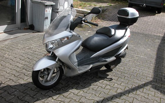 Gebrauchtmotorrad Suzuki Burgman 200 - Bild 3