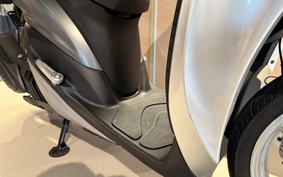 Gebrauchtmotorrad Yamaha Xenter 125 - Bild 15