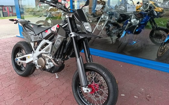 Gebrauchtmotorrad Aprilia SXV 450 - Bild 2