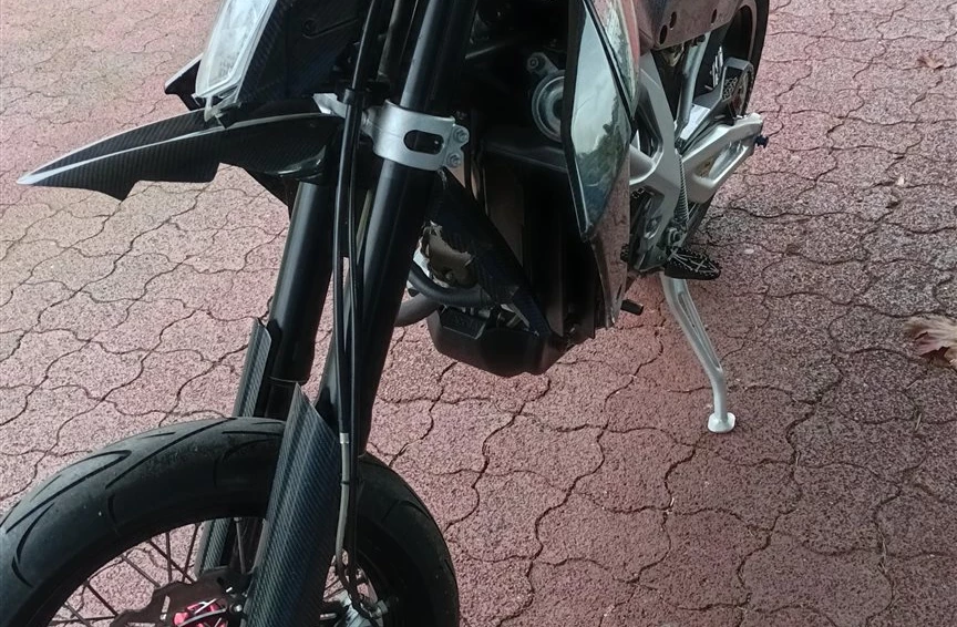 Angebot Aprilia SXV 450 Bild 4: Angebot Aprilia SXV 450