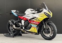 Neumotorrad Triumph Daytona 660