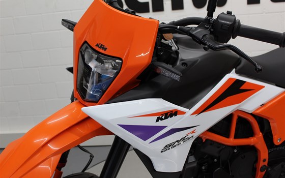 Motorrad Occasion KTM 390 SMC R - Bild 7