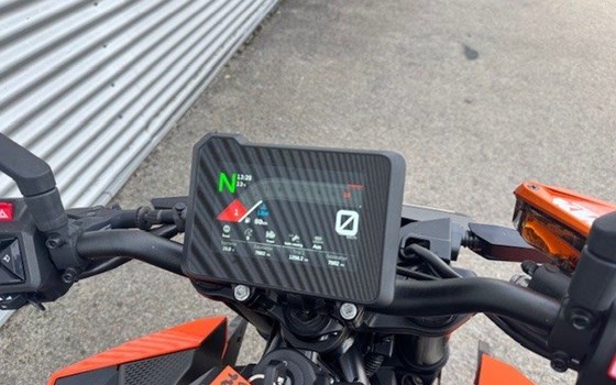 Gebrauchtmotorrad KTM 990 Duke - Bild 5 Gebrauchtmotorrad KTM 990 Duke - Bild 5