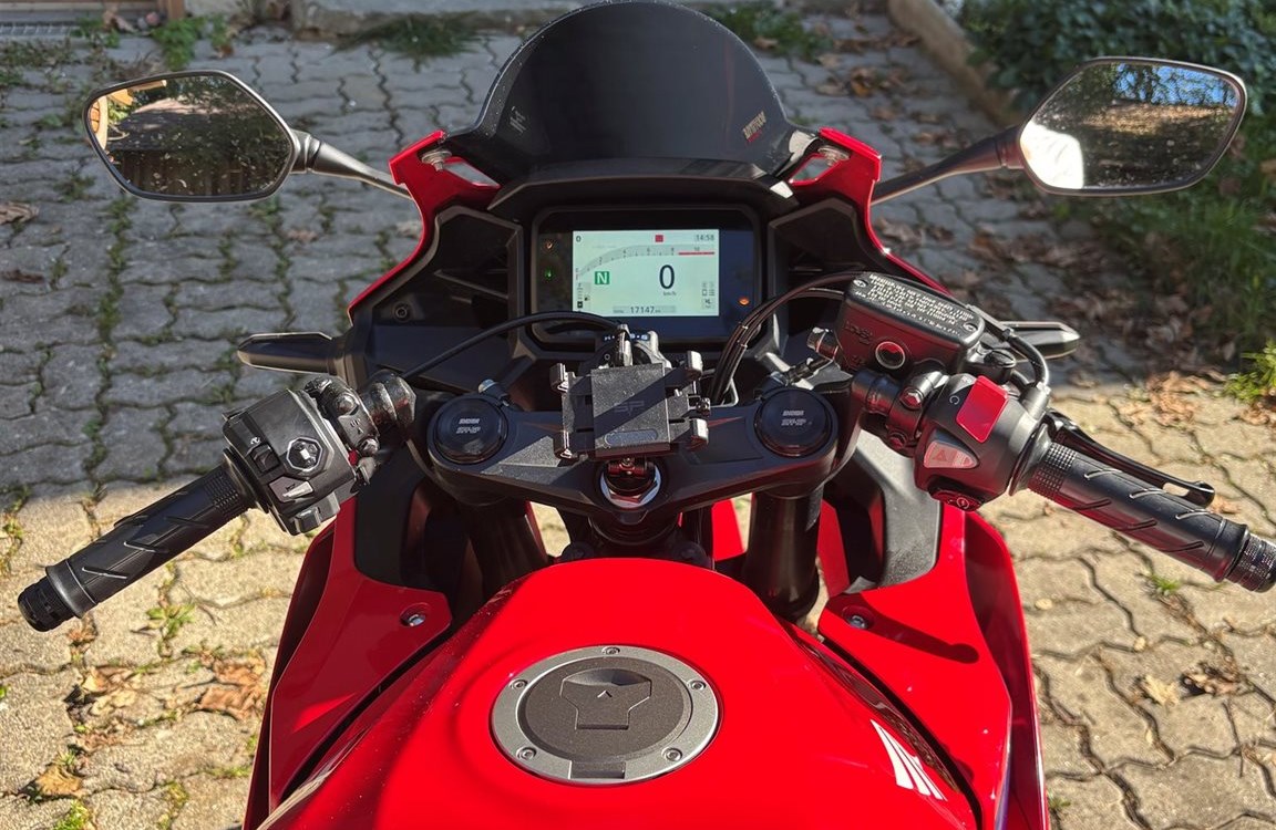 Zum Vergrößern bitte anklicken! Angebot Honda CBR500R