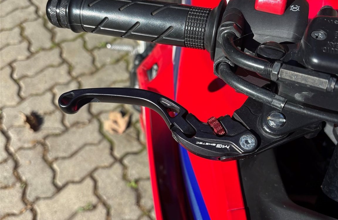 Zum Vergrößern bitte anklicken! Angebot Honda CBR500R