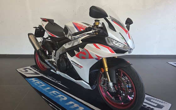 Motorrad Occasion Aprilia RSV4 1100 Factory - Bild 3