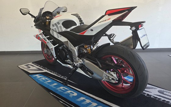 Motorrad Occasion Aprilia RSV4 1100 Factory - Bild 4