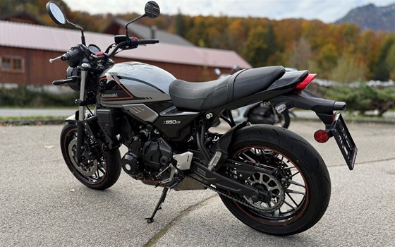 Gebrauchtmotorrad Kawasaki Z650 RS - Bild 3 Gebrauchtmotorrad Kawasaki Z650 RS - Bild 3