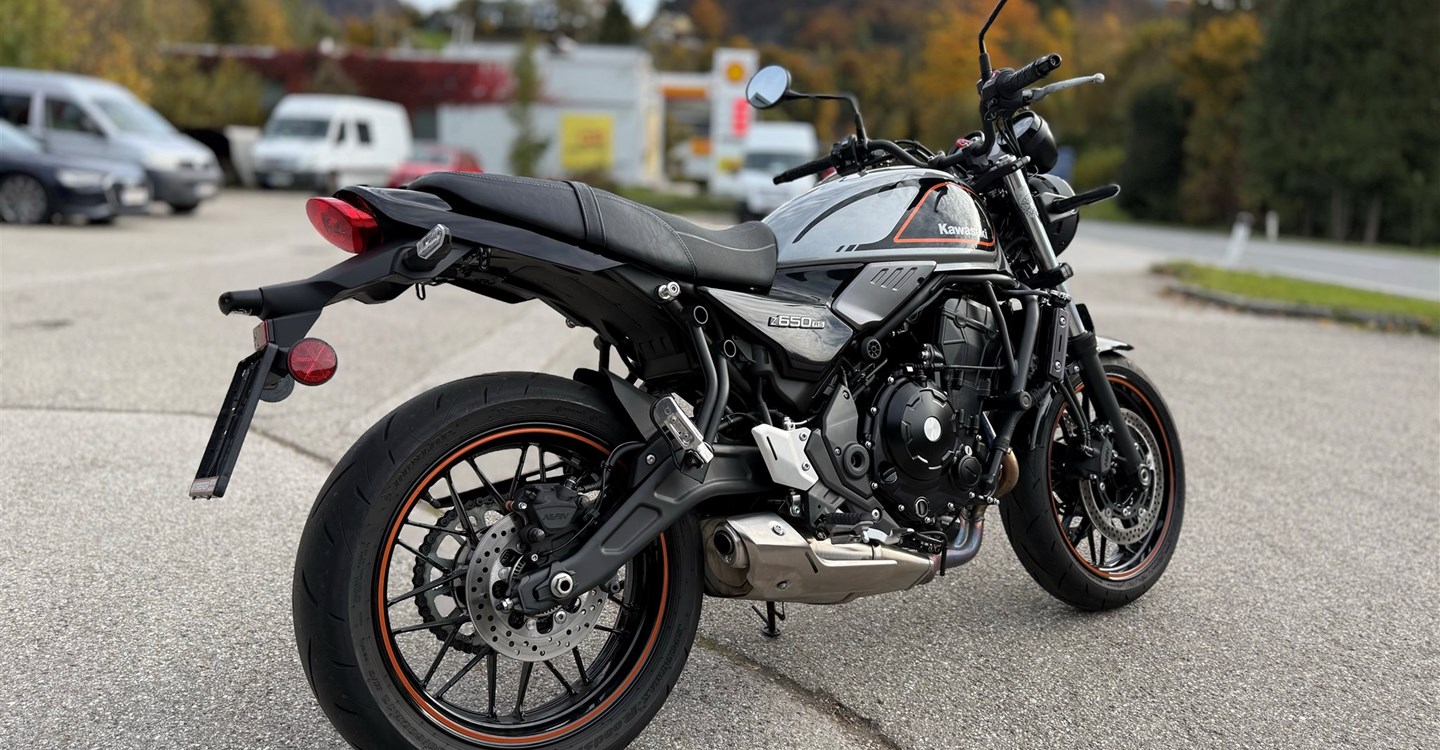 Zum Vergrößern bitte anklicken! Angebot Kawasaki Z650 RS
