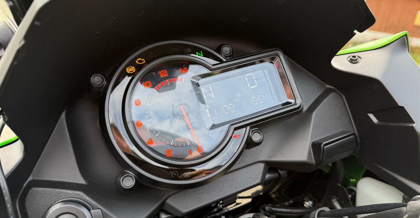 Zum Vergrößern bitte anklicken! Angebot Kawasaki Versys 1000