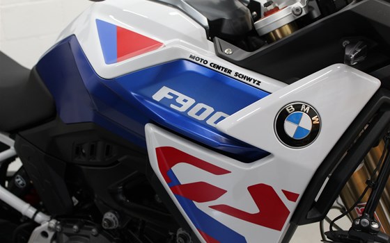 Motorrad Occasion BMW F 900 GS - Bild 8