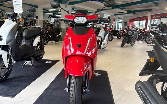 Neufahrzeug Peugeot New Django 125 Allure - Bild 3